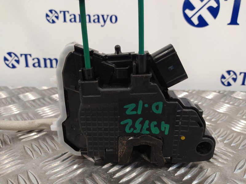 Recambio de cerradura puerta delantera izquierda para ssangyong tivoli premium 4x2 referencia OEM IAM 7121035020  