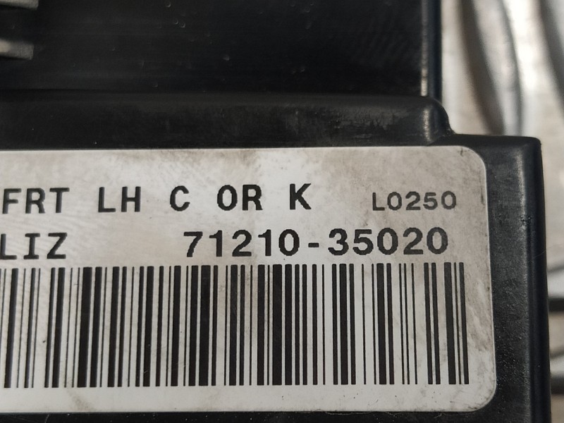 Recambio de cerradura puerta delantera izquierda para ssangyong tivoli premium 4x2 referencia OEM IAM 7121035020  