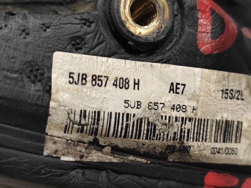 Recambio de retrovisor derecho para skoda rapid 1.6 tdi dpf referencia OEM IAM 5JB857408H  