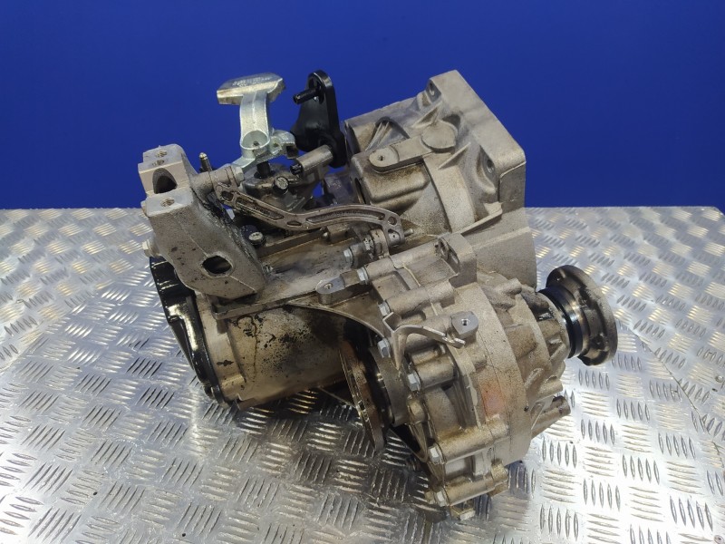Recambio de caja cambios para volkswagen golf v berlina (1k1) 1.9 tdi referencia OEM IAM KBL  