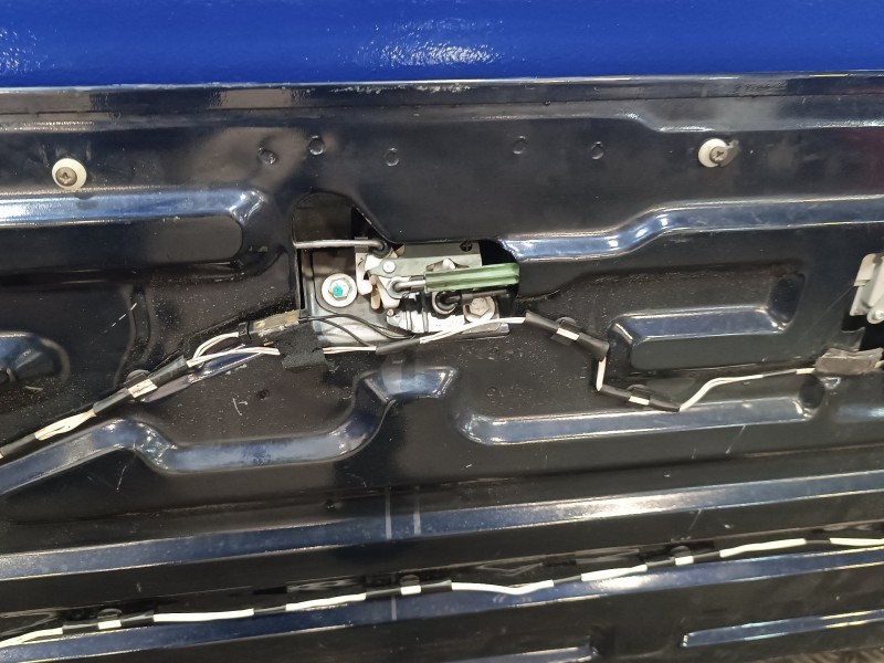 Recambio de porton trasero para land rover range rover (lp) 4.6 referencia OEM IAM   