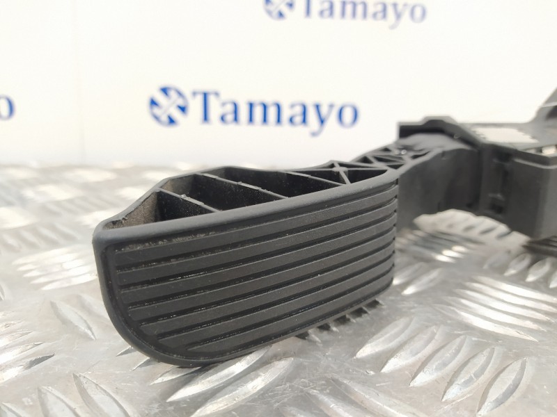 Recambio de potenciometro acelerador para toyota aygo 1.0 cat referencia OEM IAM 781100H040  