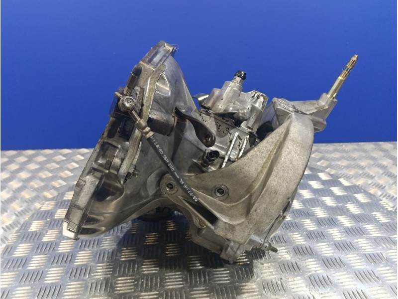 Recambio de caja cambios para daewoo leganza 2.0 cat referencia OEM IAM 96180859  