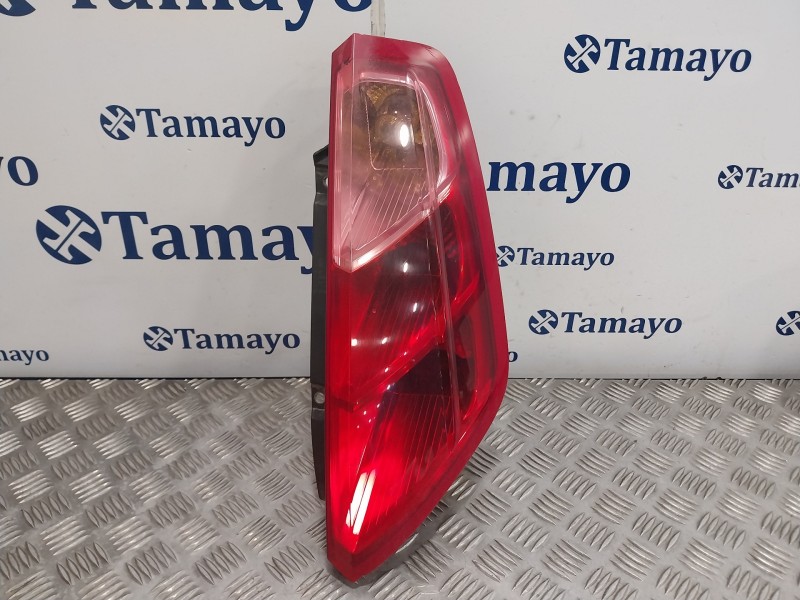 Recambio de piloto trasero derecho para fiat punto berlina (188) referencia OEM IAM 51701590  27462201