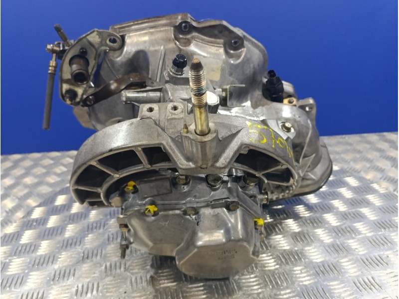 Recambio de caja cambios para daewoo leganza 2.0 cat referencia OEM IAM 96180859  
