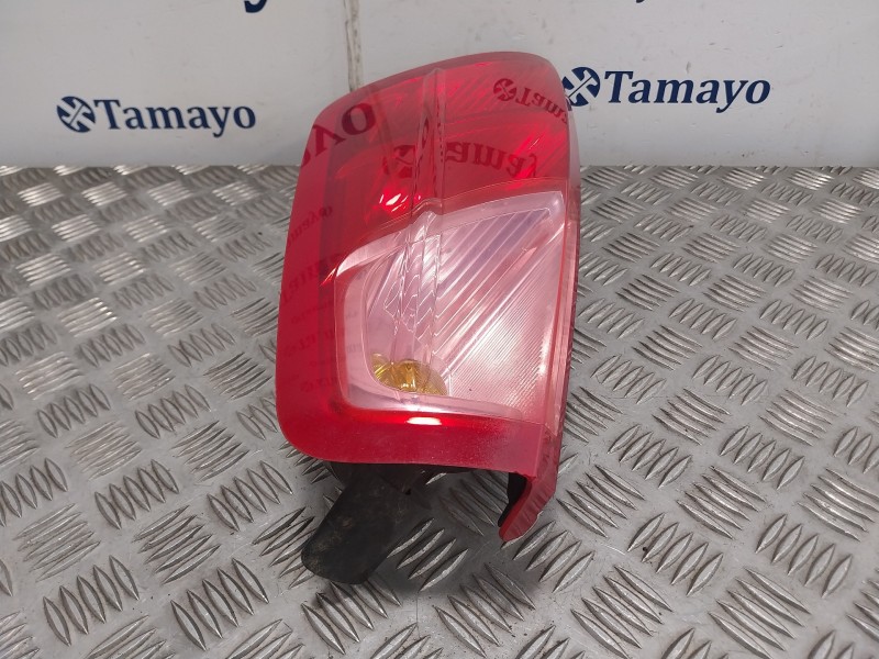 Recambio de piloto trasero derecho para fiat punto berlina (188) referencia OEM IAM 51701590  27462201