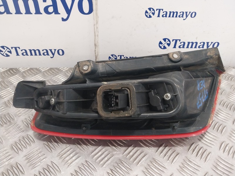 Recambio de piloto trasero derecho para fiat punto berlina (188) referencia OEM IAM 51701590  27462201