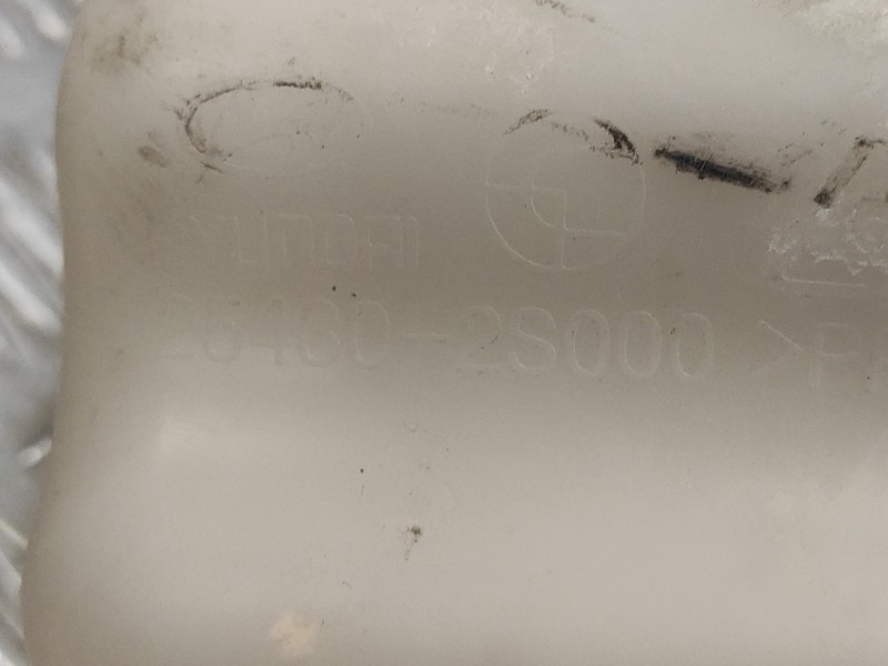 Recambio de deposito expansion para hyundai ix35 1.7 crdi cat referencia OEM IAM 254302S000  