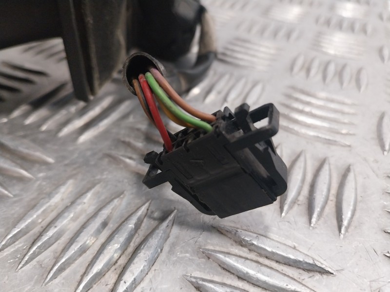 Recambio de retrovisor izquierdo para seat toledo (5p2) referencia OEM IAM 014142  