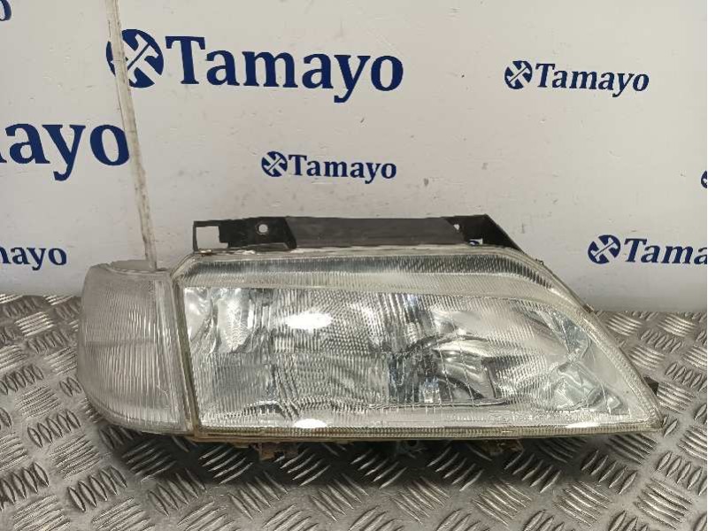 Recambio de faro derecho para citroën xantia berlina referencia OEM IAM   