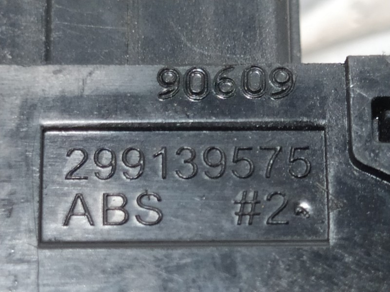 Recambio de mando retrovisor para ssangyong tivoli premium 4x2 referencia OEM IAM 299139575  