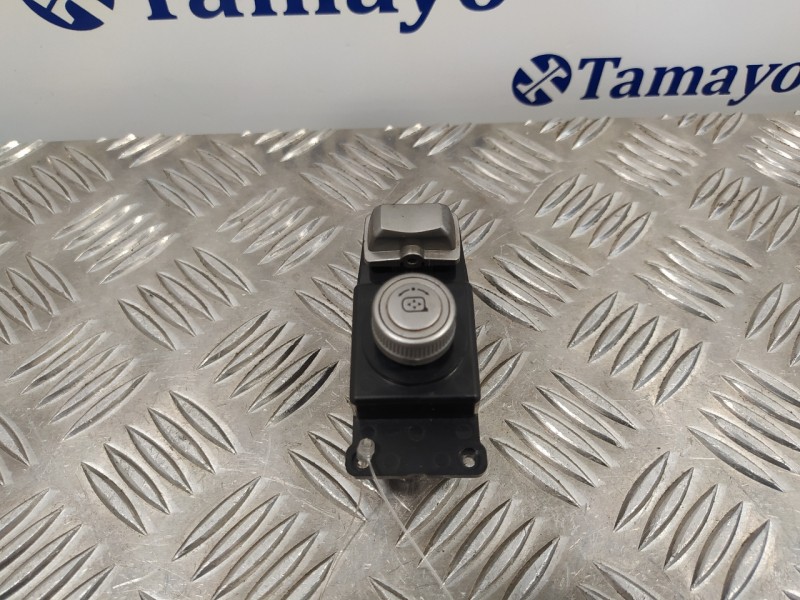 Recambio de mando retrovisor para ssangyong tivoli premium 4x2 referencia OEM IAM 299139575  