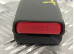 Recambio de anclaje cinturón trasero izquierdo para toyota aygo 1.0 cat referencia OEM IAM    2