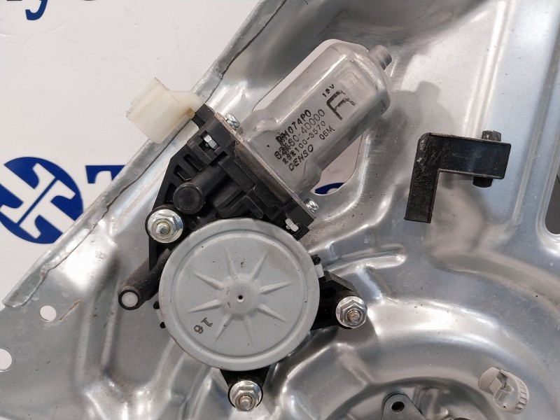 Recambio de elevalunas delantero derecho para kia carnival referencia OEM IAM 824024D010  
