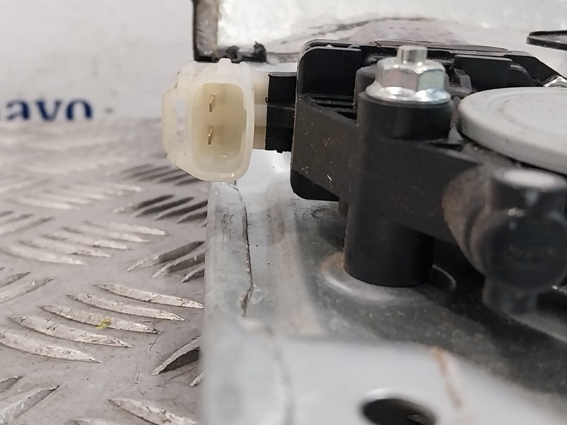 Recambio de elevalunas delantero derecho para kia carnival referencia OEM IAM 824024D010  