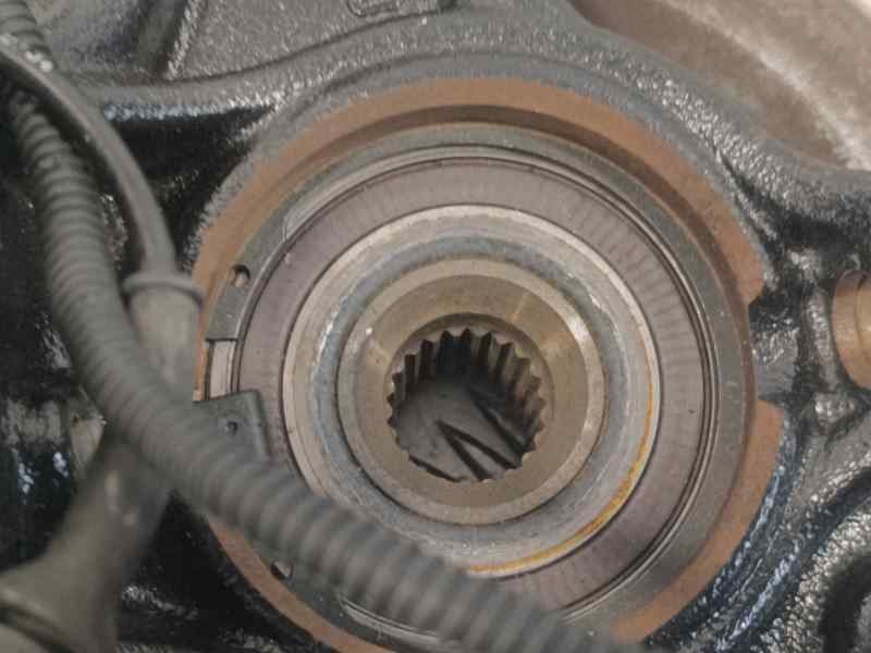 Recambio de mangueta delantera derecha para peugeot 208 1.2 12v e-vti referencia OEM IAM 1607557580  