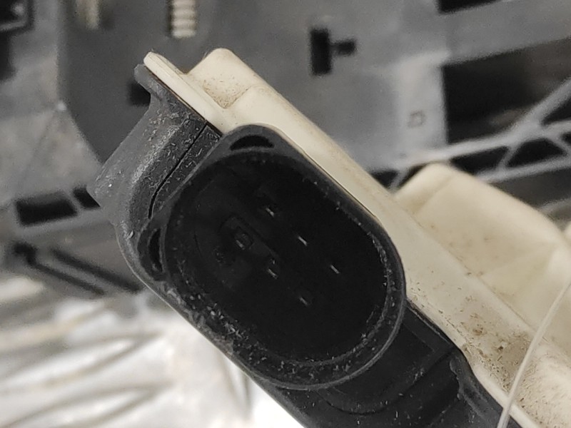 Recambio de cerradura puerta trasera izquierda para volkswagen tiguan (5n1) 2.0 tdi referencia OEM IAM 5N0839015A  