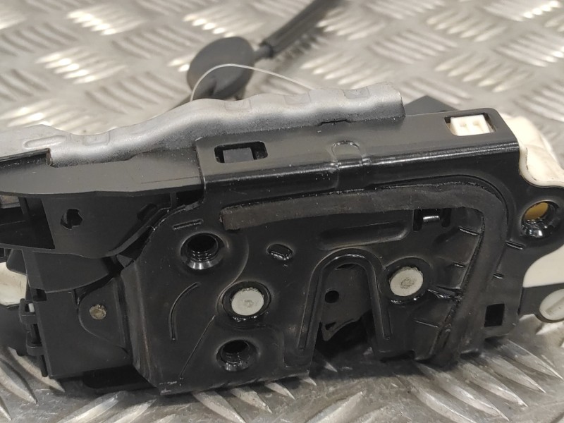 Recambio de cerradura puerta trasera izquierda para volkswagen tiguan (5n1) 2.0 tdi referencia OEM IAM 5N0839015A  