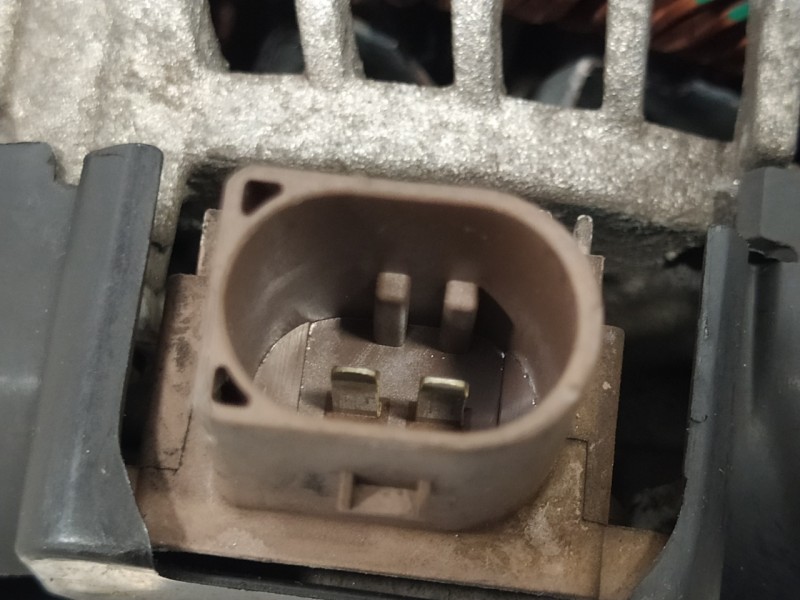 Recambio de alternador para toyota aygo 1.0 cat referencia OEM IAM 270600Q190  