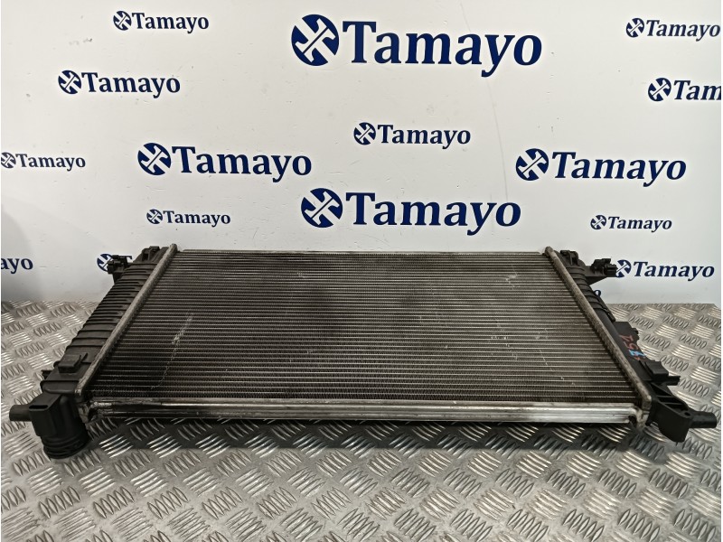 Recambio de radiador agua para mercedes-benz sprinter 02.00  caja cerrada referencia OEM IAM   