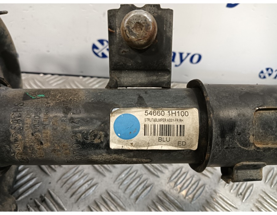 Recambio de amortiguador delantero derecho para kia cee´d 1.6 crdi cat referencia OEM IAM 546601H100  