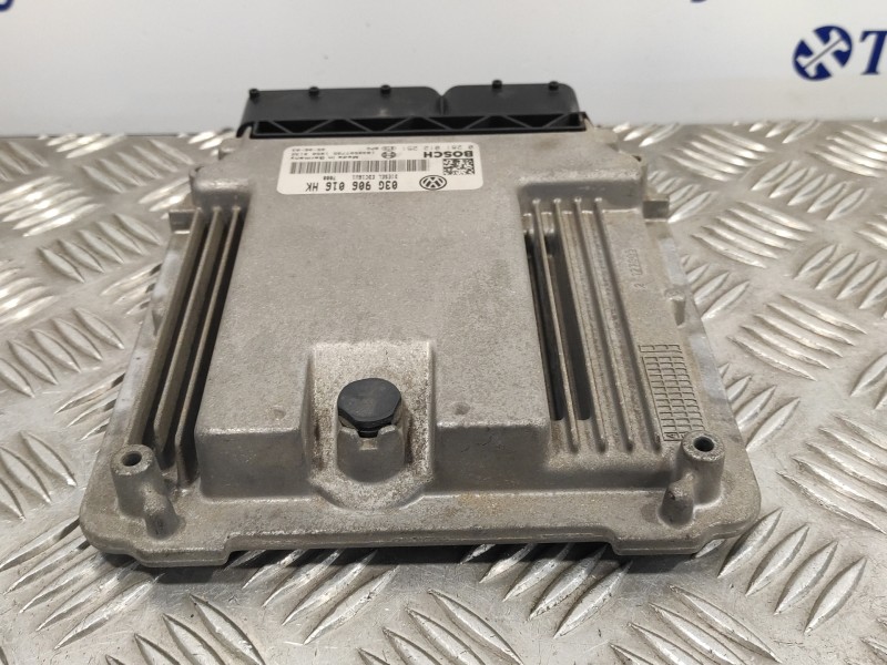 Recambio de centralita motor uce para volkswagen touran (1t1) 2.0 tdi referencia OEM IAM 0281012251 EDC16U1 0281012251