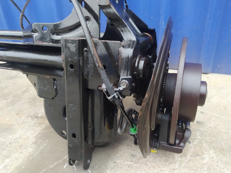 Recambio de puente trasero para renault trafic furgón 1.6 dci diesel referencia OEM IAM   
