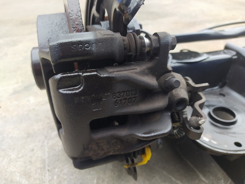 Recambio de puente trasero para renault trafic furgón 1.6 dci diesel referencia OEM IAM   