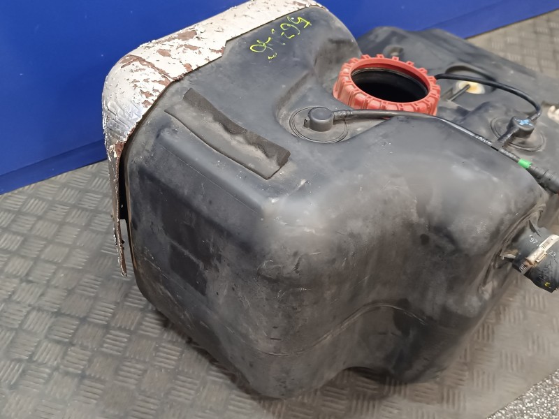 Recambio de deposito combustible para land rover range rover (lp) 4.6 referencia OEM IAM ESR3930  