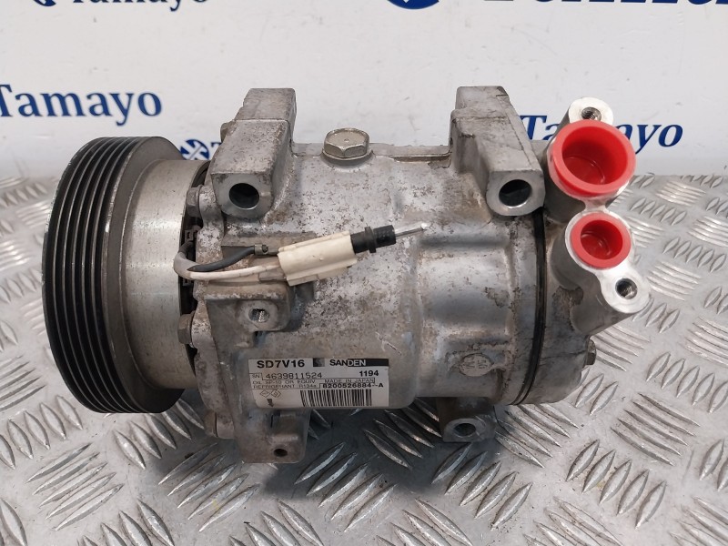 Recambio de compresor aire acondicionado para dacia logan referencia OEM IAM 8200526884A  8200526884A