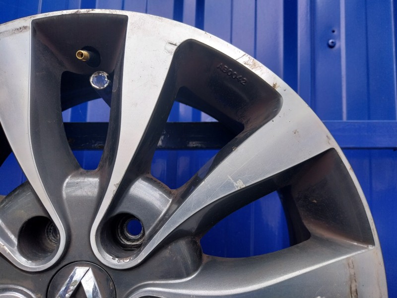 Recambio de llanta para renault koleos 2.0 dci diesel fap referencia OEM IAM 403002543R  