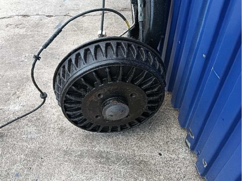 Recambio de puente trasero para renault captur referencia OEM IAM   