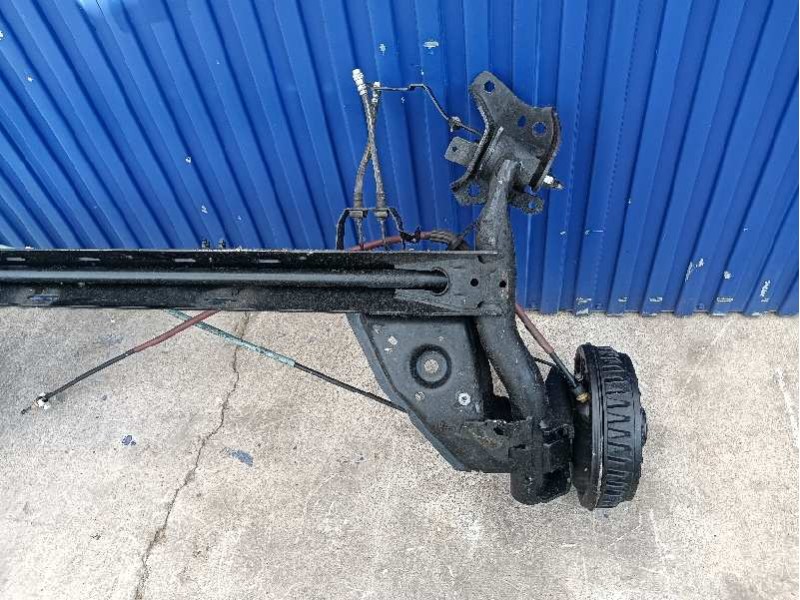 Recambio de puente trasero para renault captur referencia OEM IAM   