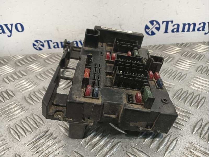 Recambio de caja reles / fusibles para peugeot 307 (s1) referencia OEM IAM 9650664080  