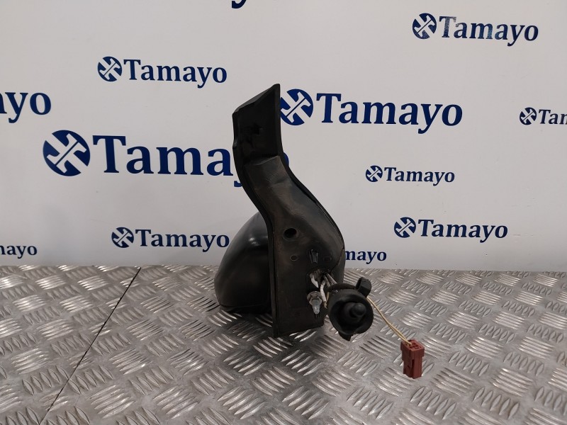 Recambio de retrovisor izquierdo para peugeot 208 referencia OEM IAM 232673077  