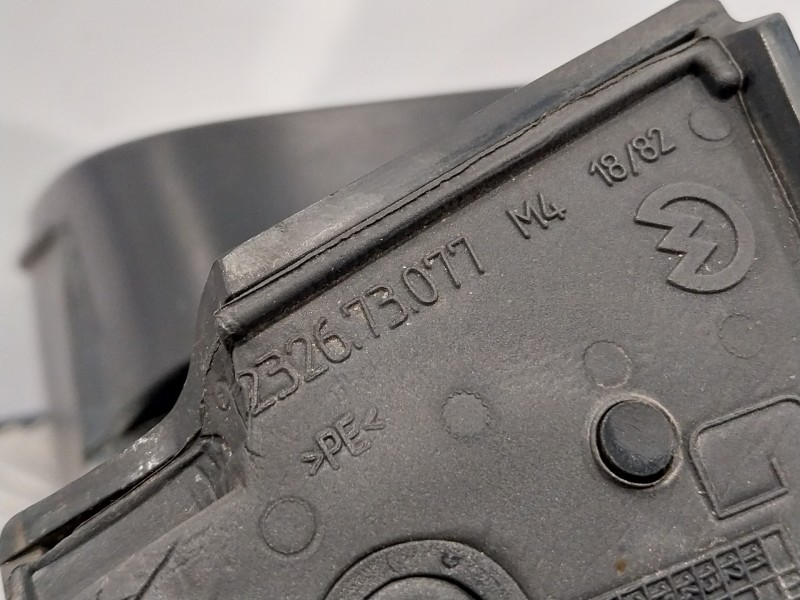 Recambio de retrovisor izquierdo para peugeot 208 referencia OEM IAM 232673077  