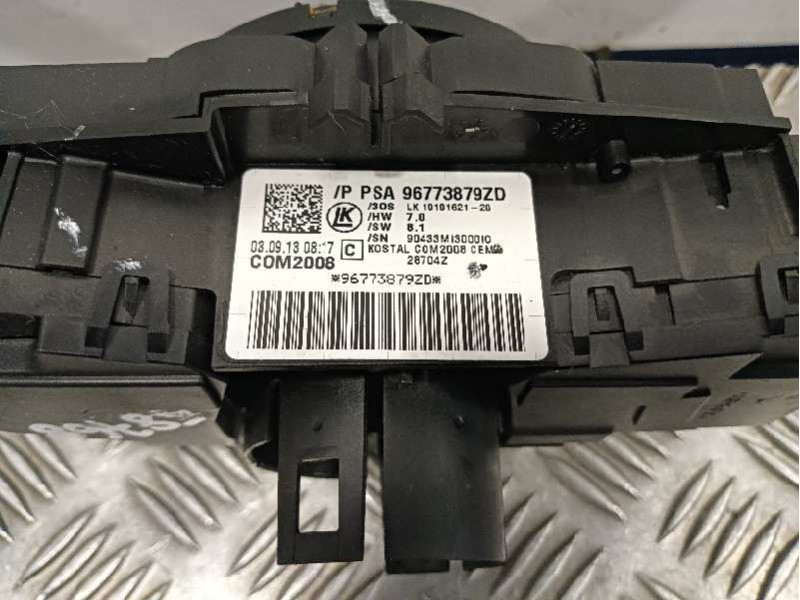 Recambio de mando multifuncion para citroën ds3 referencia OEM IAM 96773879ZD  
