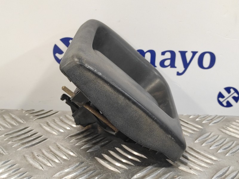 Recambio de maneta exterior delantera izquierda para opel movano 2.8 dti referencia OEM IAM 7700352488  