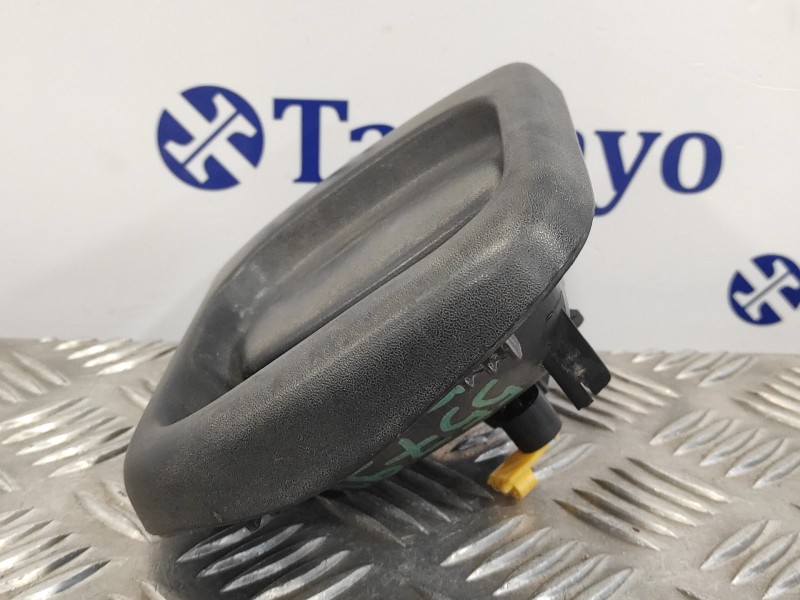 Recambio de maneta exterior delantera izquierda para opel movano 2.8 dti referencia OEM IAM 7700352488  