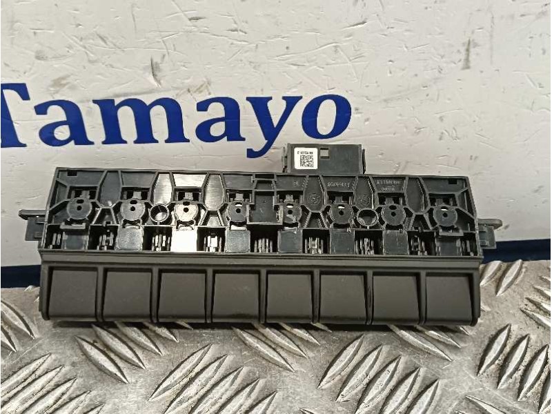 Recambio de warning para nissan interstar m1 fm referencia OEM IAM 283E83867R  AE136606C