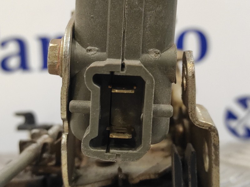 Recambio de cerradura puerta delantera derecha para opel movano 2.8 dti referencia OEM IAM   