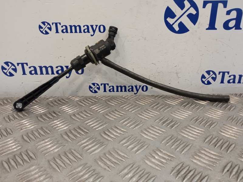 Recambio de bomba embrague para nissan interstar m1 fm referencia OEM IAM 30610218R  