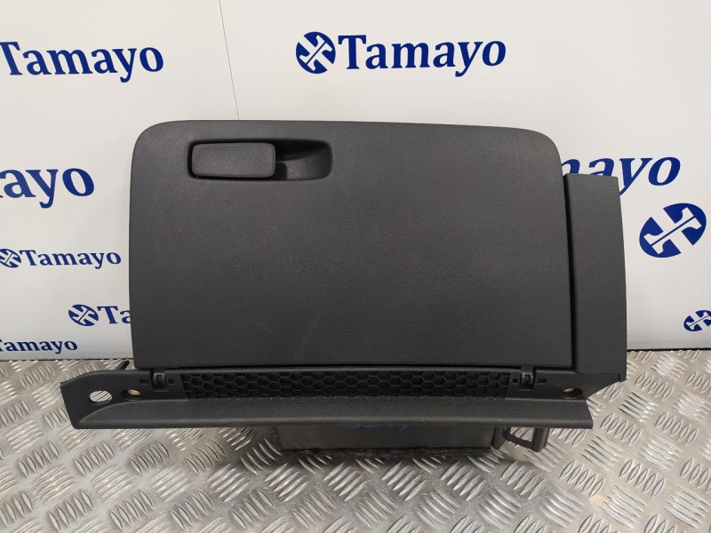Recambio de guantera para audi a1 (8x) 1.2 16v tfsi referencia OEM IAM 8X1857035B  