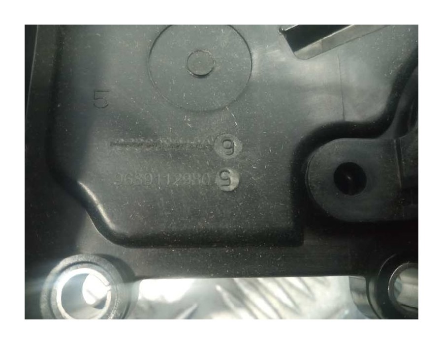 Recambio de tapa balancines para ford c-max 1.6 tdci cat referencia OEM IAM 9689112980 M06042A170 M06042A153