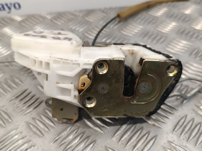 Recambio de cerradura puerta trasera derecha para mitsubishi outlander (cu0w) 2.0 cat referencia OEM IAM   