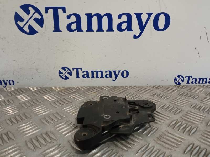 Recambio de soporte para volkswagen passat lim. (3g2) referencia OEM IAM 5Q0614235  