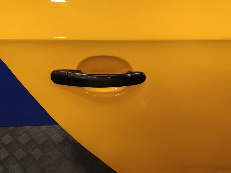 Recambio de puerta trasera derecha para skoda rapid 1.6 tdi dpf referencia OEM IAM   