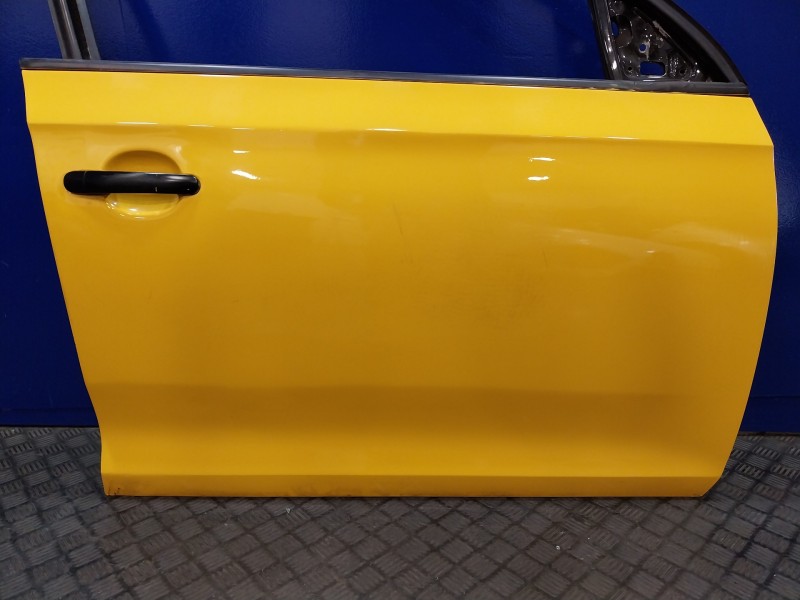 Recambio de puerta delantera derecha para skoda rapid 1.6 tdi dpf referencia OEM IAM   