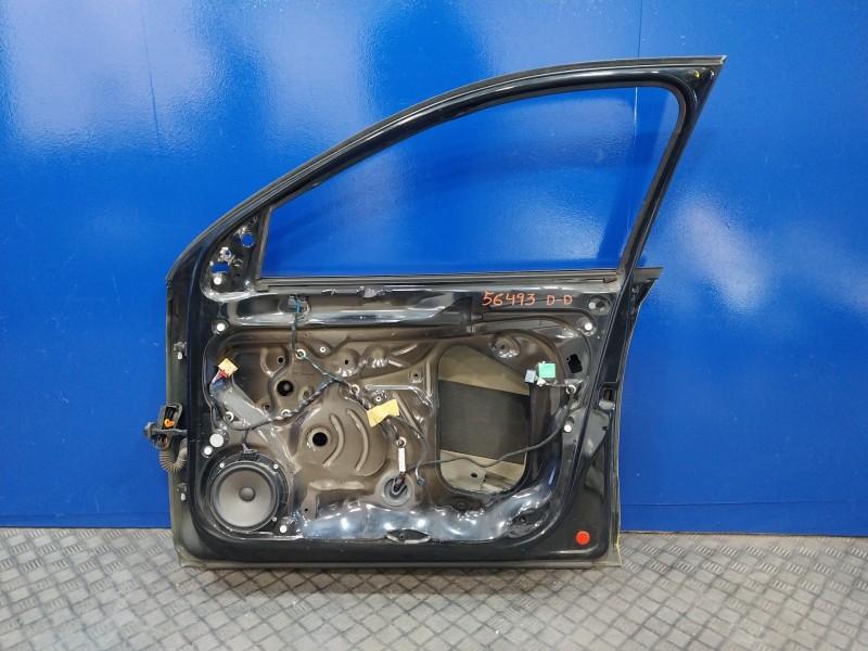 Recambio de puerta delantera derecha para skoda rapid 1.6 tdi dpf referencia OEM IAM   