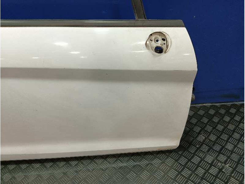 Recambio de puerta delantera derecha para ford fiesta (ccn) referencia OEM IAM   